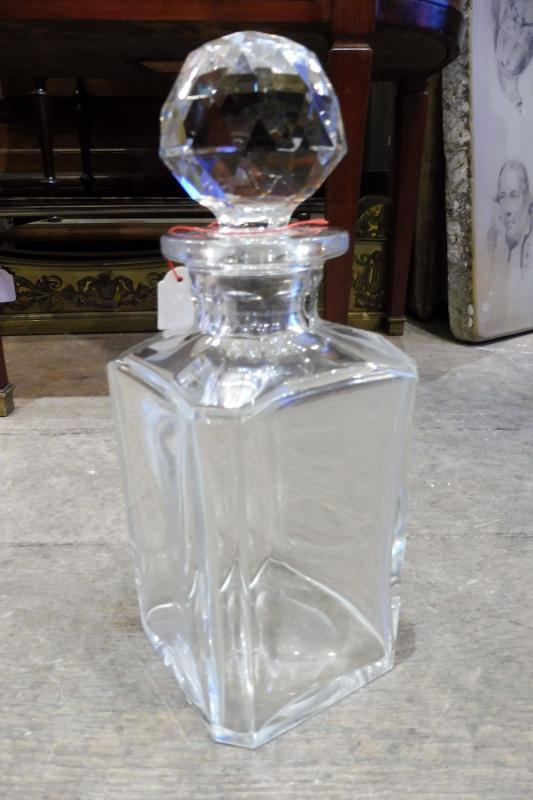 Carafe  à  wisky  en cristal  19 eme 