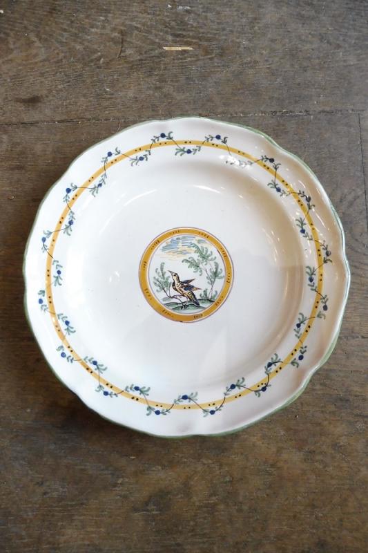 assiette en faïence d'Allemagne en Provence 