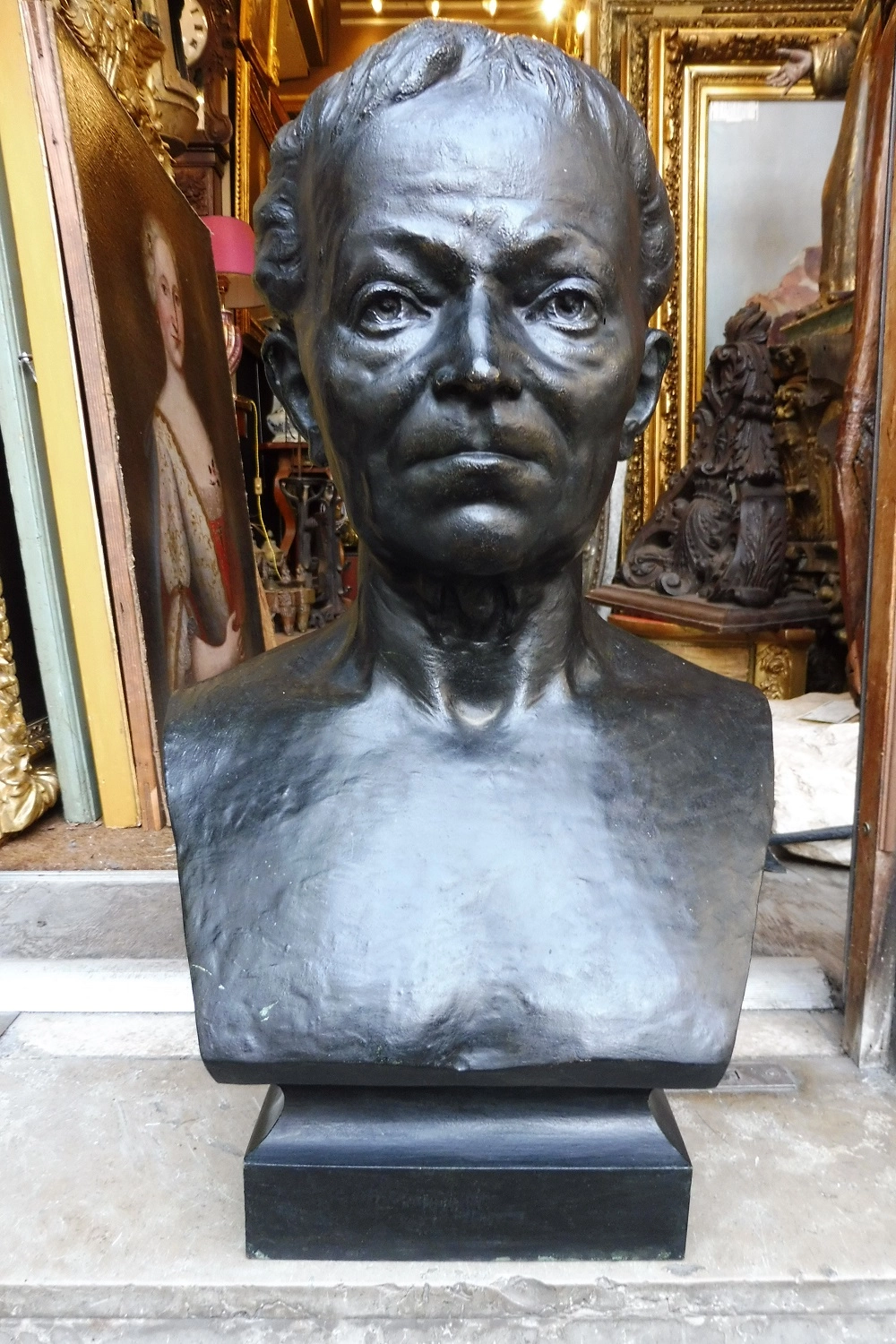Buste d 'homme en bronze  signé  Pierre  Loison 